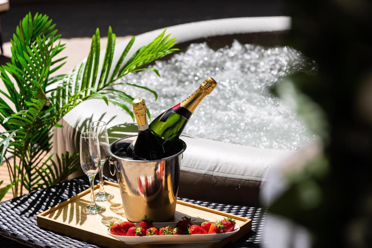Apartamento Oasis Luxury With Terrarce And Jacuzzi Split