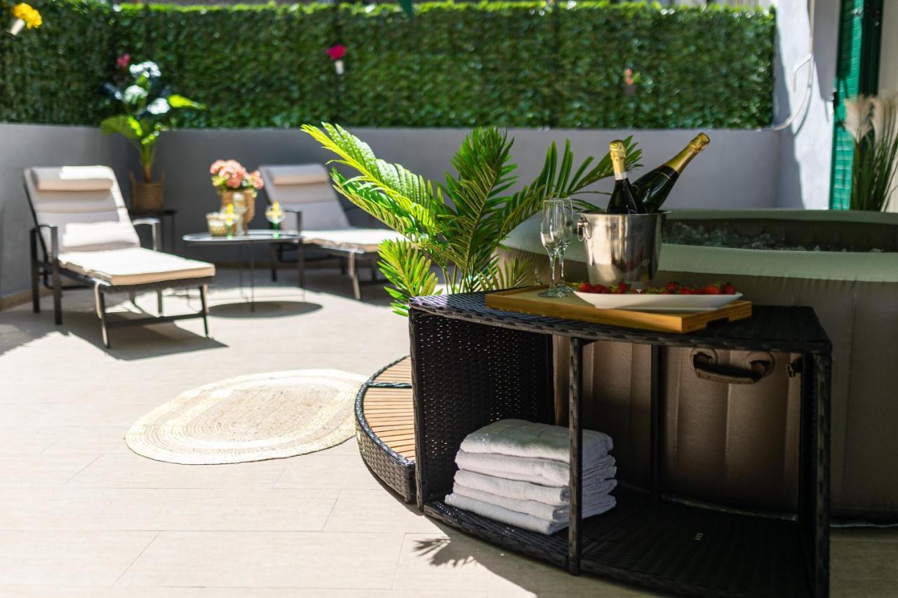 Oasis Luxury With Terrarce And Jacuzzi Apartamento *