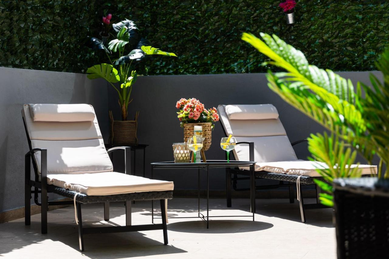 Oasis Luxury With Terrarce And Jacuzzi Apartamento *